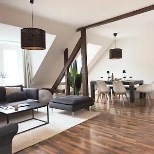  Apartment Sehr Großes Maisonette In Bestlage